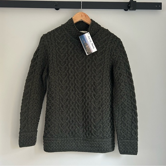 NEW! Aran Mor Soft Wool Chunky Cable Knit Funnel Neck Sweater Size Medium - Picture 1 of 14